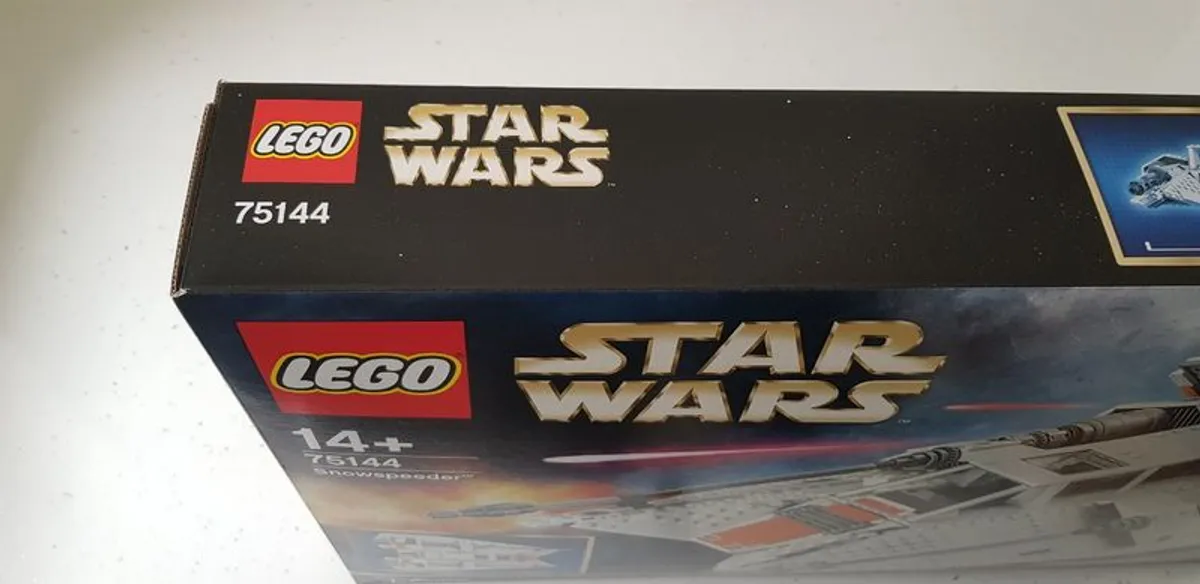 LEGO Star Wars UCS Snowspeeder 75144 - New and Never Opened - Image 3