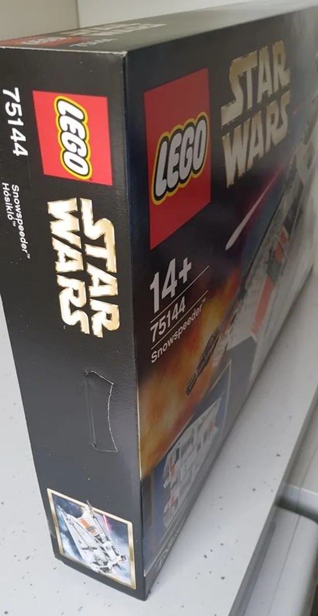 LEGO Star Wars UCS Snowspeeder 75144 - New and Never Opened - Image 4