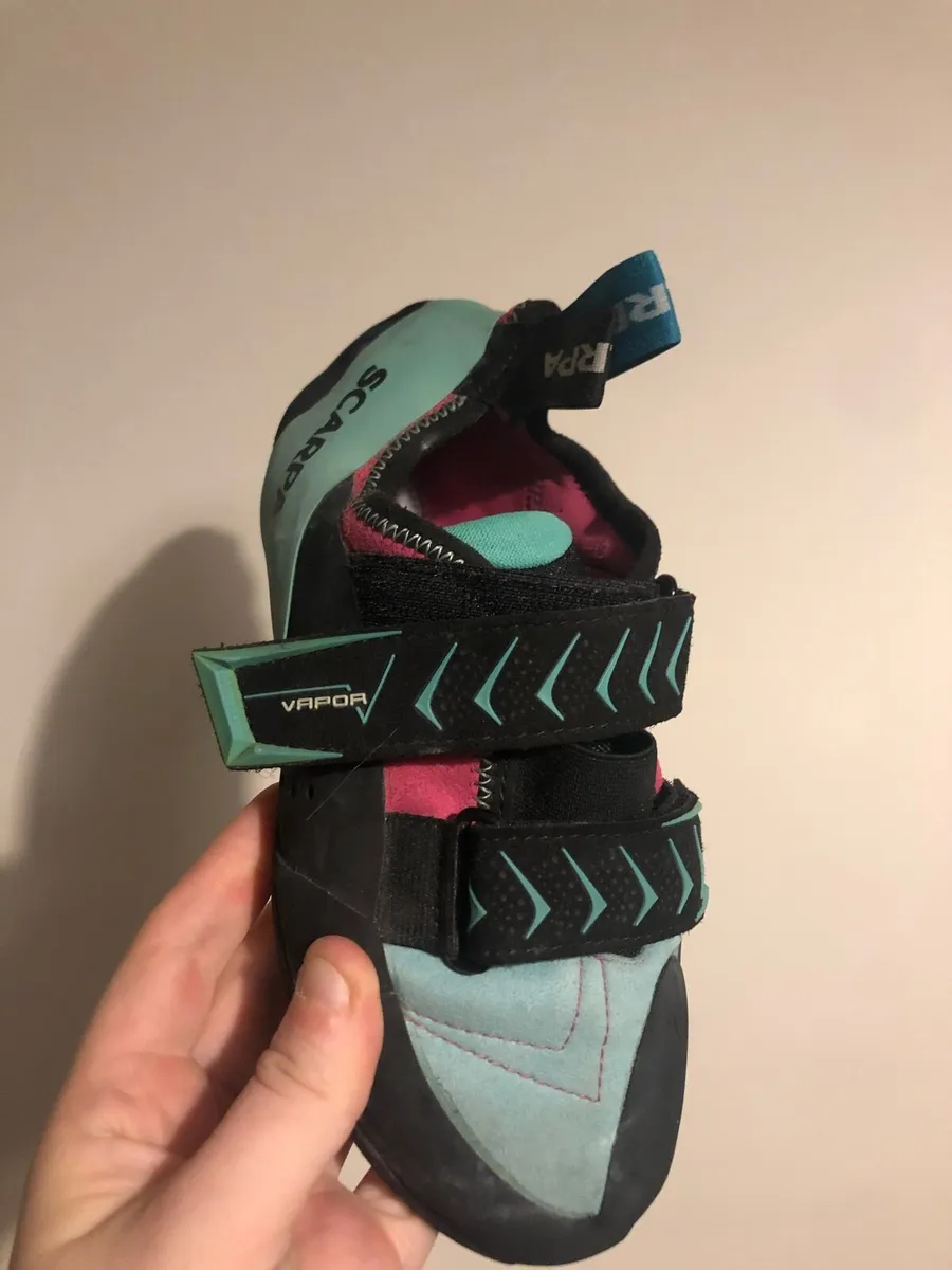 Climbing Shoes - Image 3