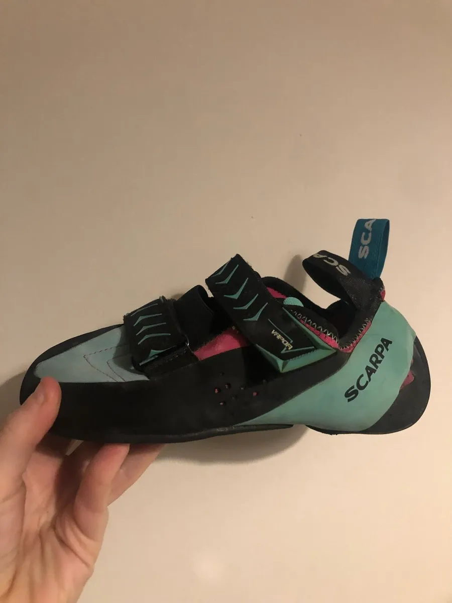 Climbing Shoes - Image 4