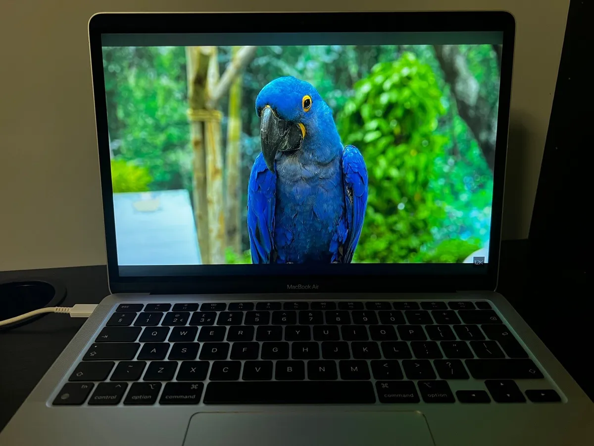 MacBook Air m1 PRICE NEGOTIABLE - Image 1