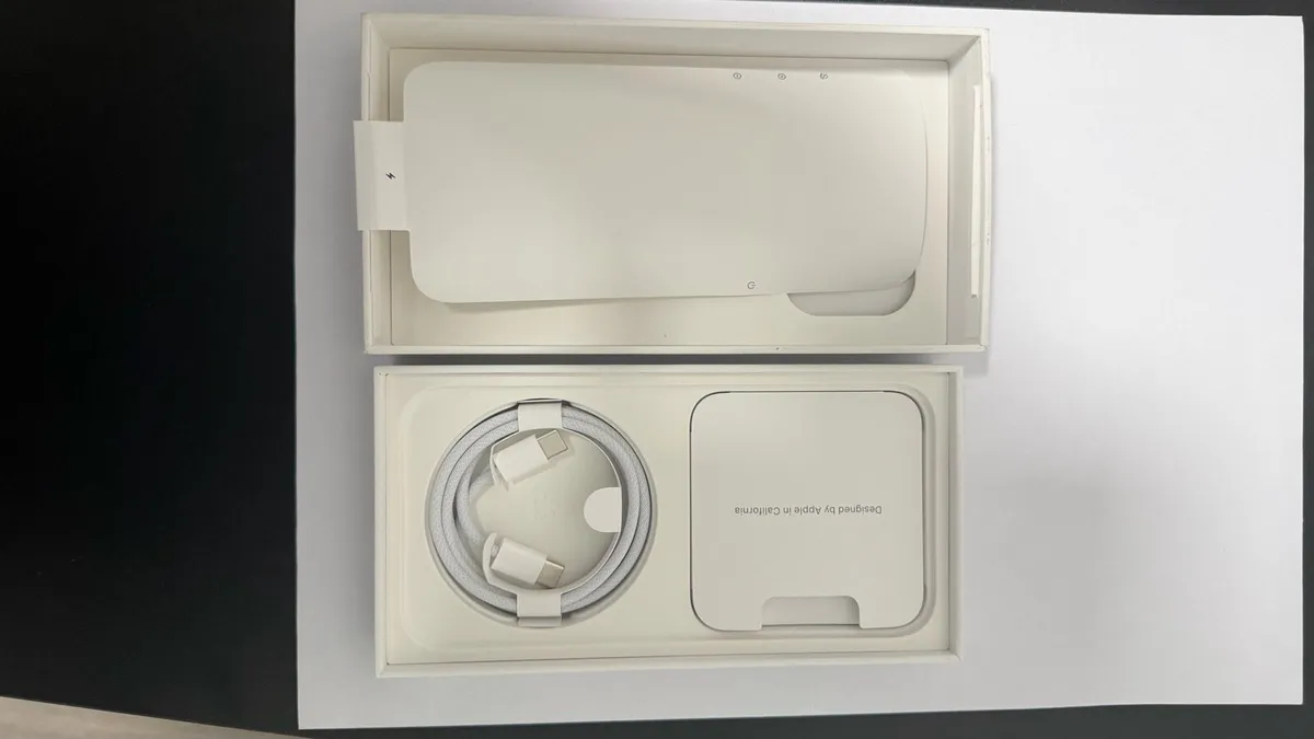 iPhone 15 Pro Max 256gb blue - Image 4