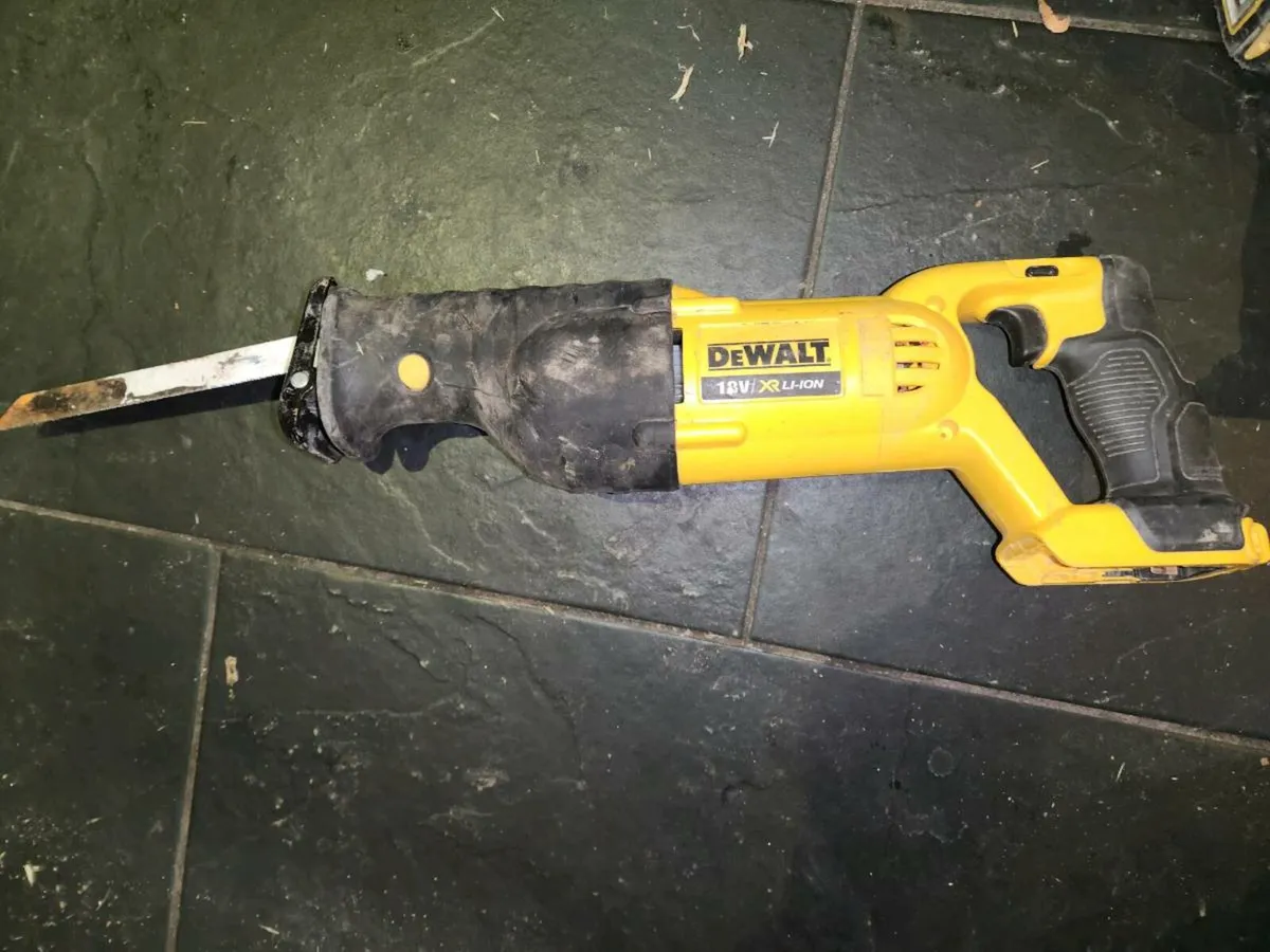 22X Dewalt 18V Drills Saws Nail Guns Planer, etc - Image 4