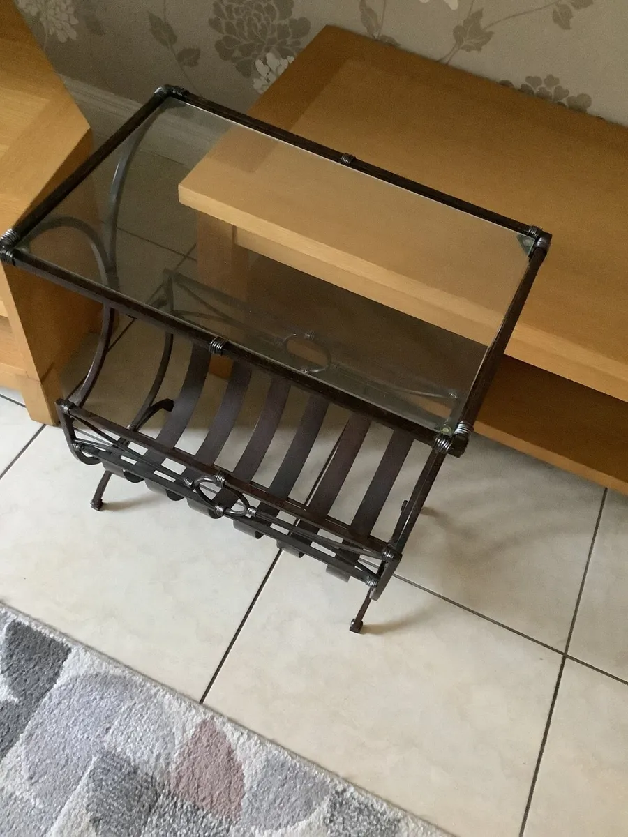 Glass side table - Image 2