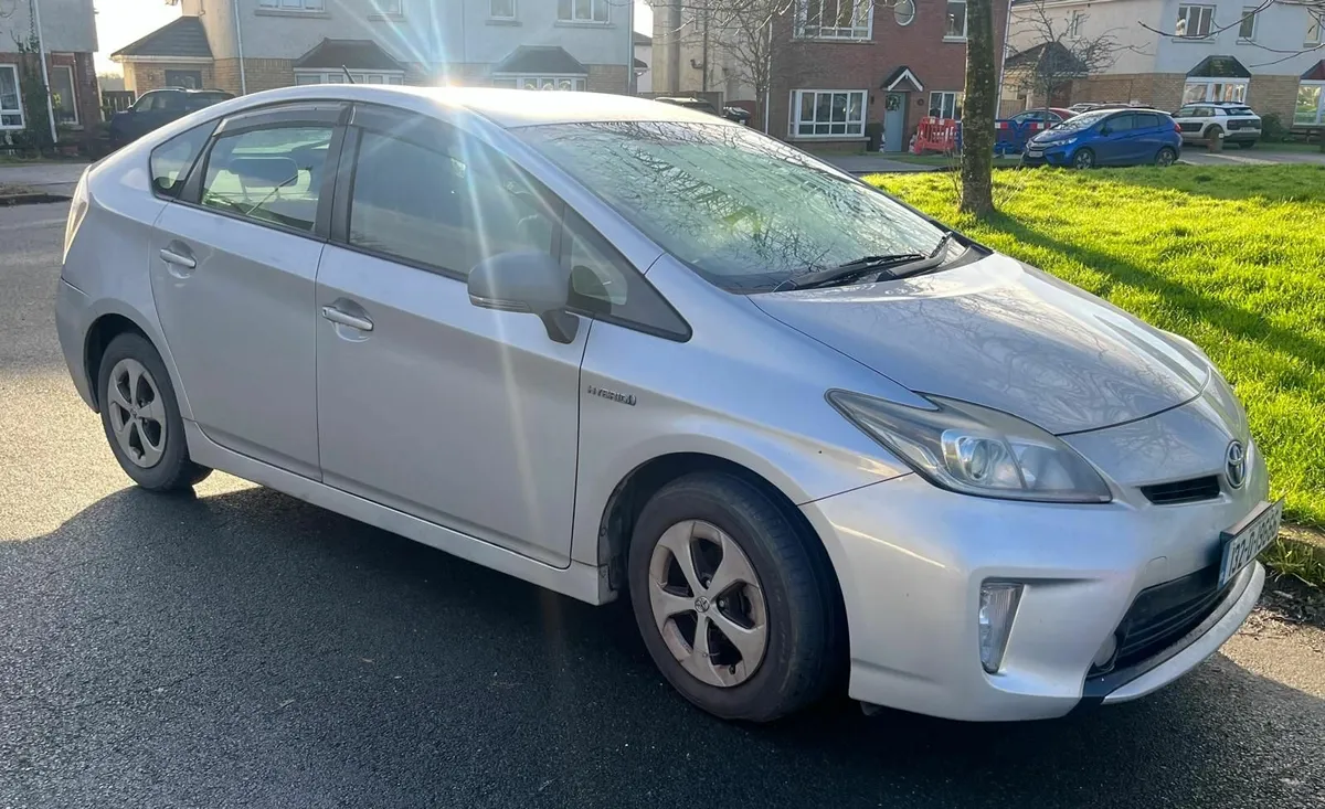 Toyota Prius 2013 - Image 1