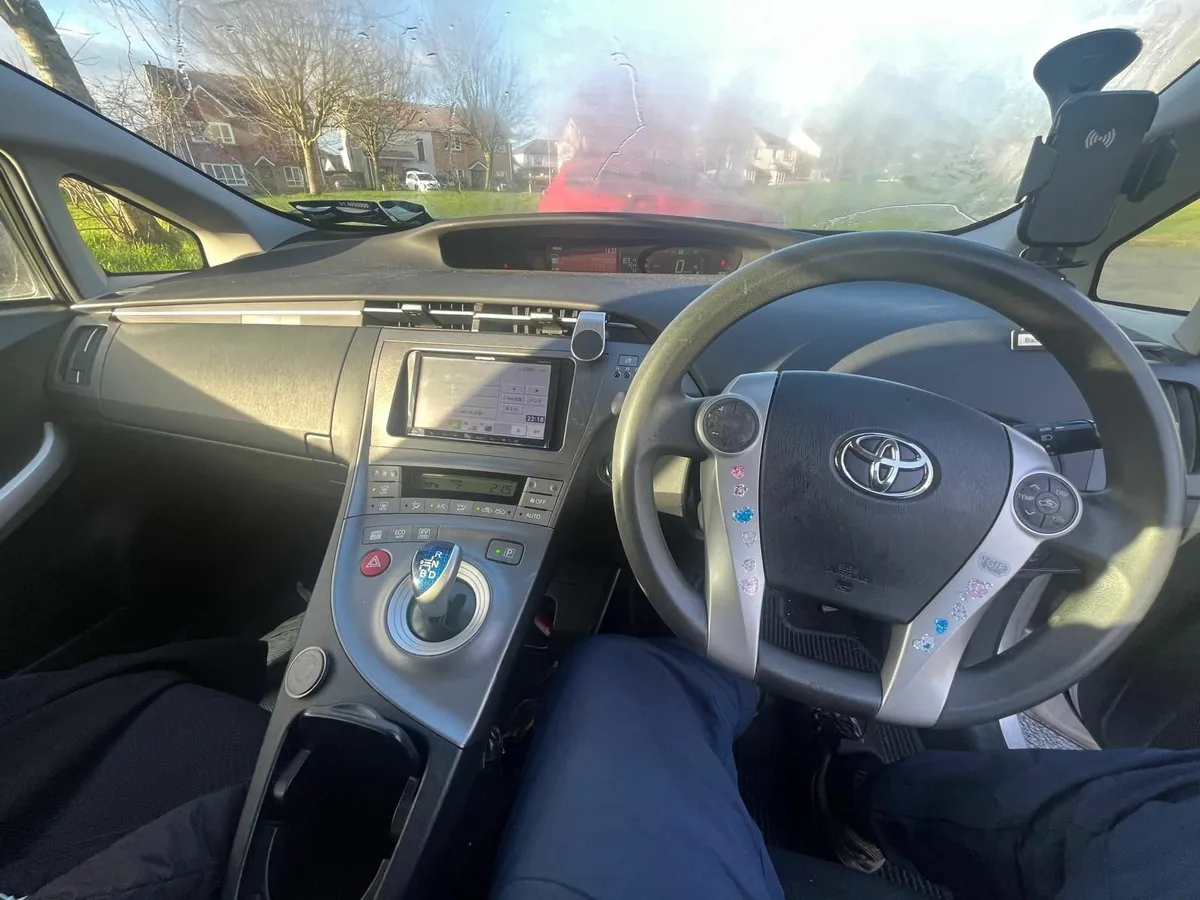 Toyota Prius 2013 - Image 4