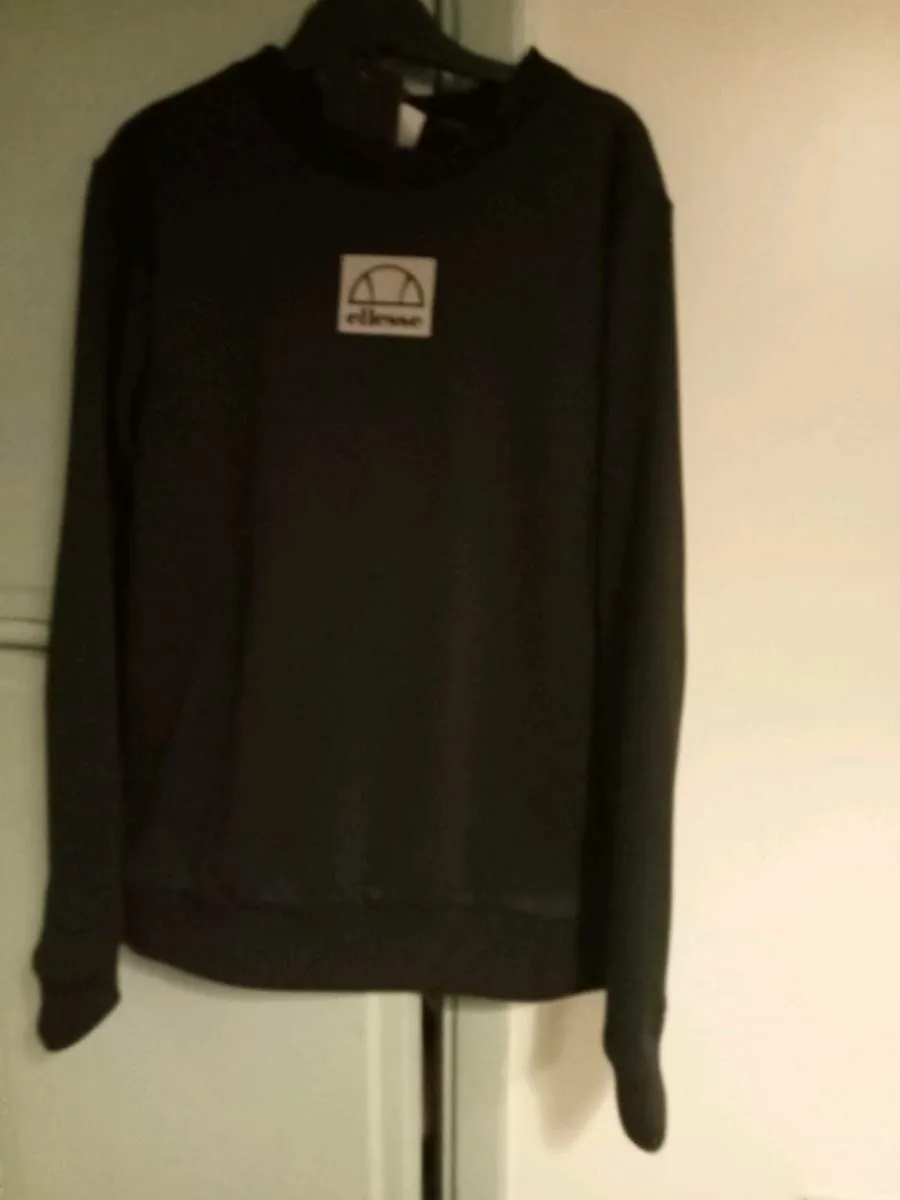 Boys new elesse sweatshirt 12_13 yrs - Image 1