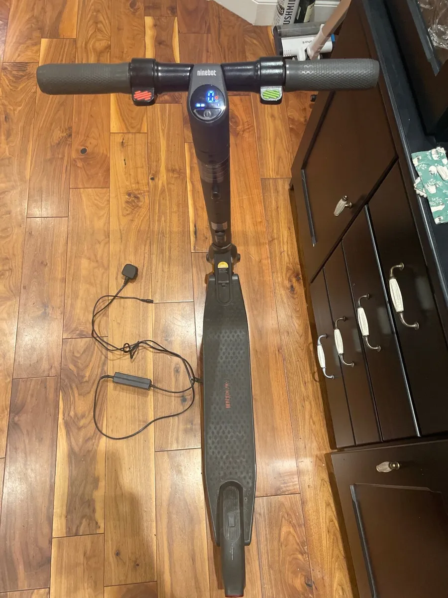 Electric scooter - Image 4