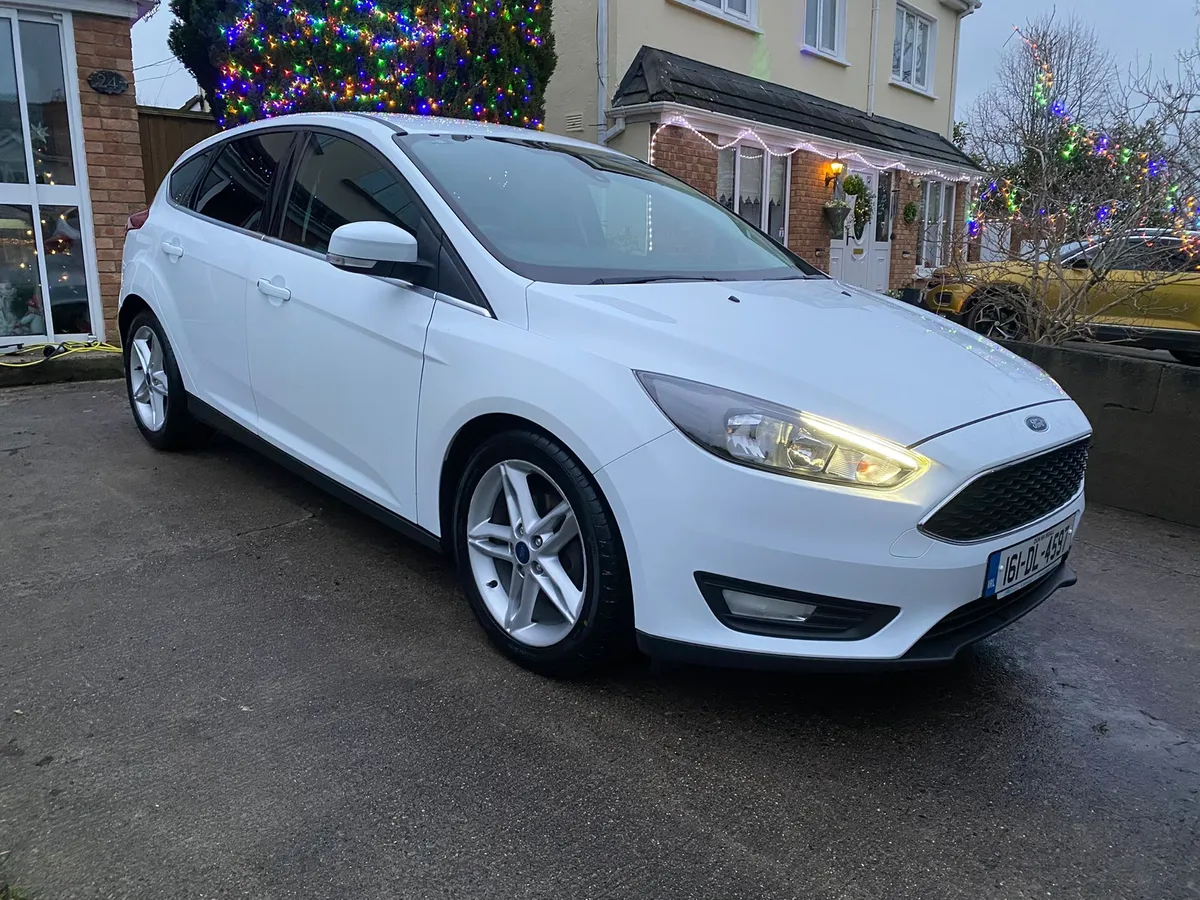 FORD FOCUS 1.5 TDCI ZETEC - Image 1