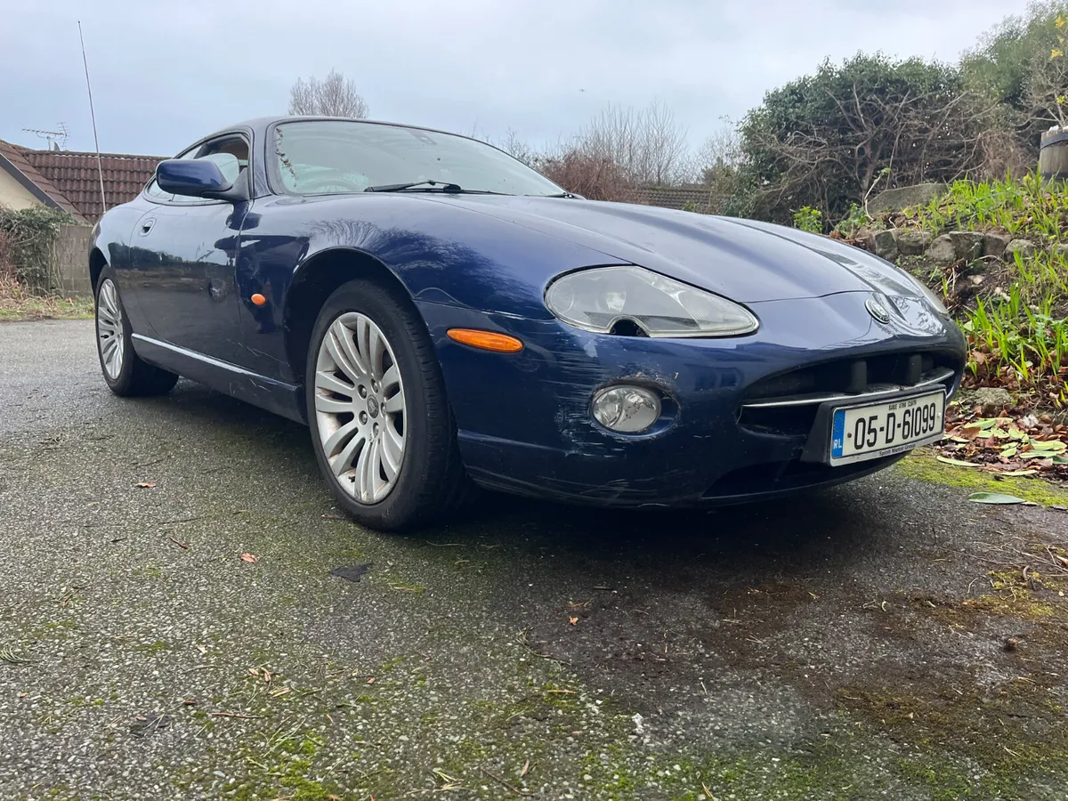 NO RESERVE AUCTION 2005 Jaguar XK8 4.2 - Image 1