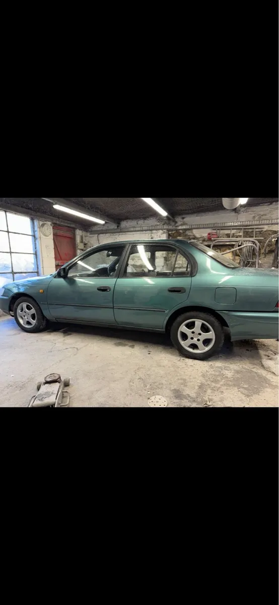 1996 Toyota Corolla - Image 3