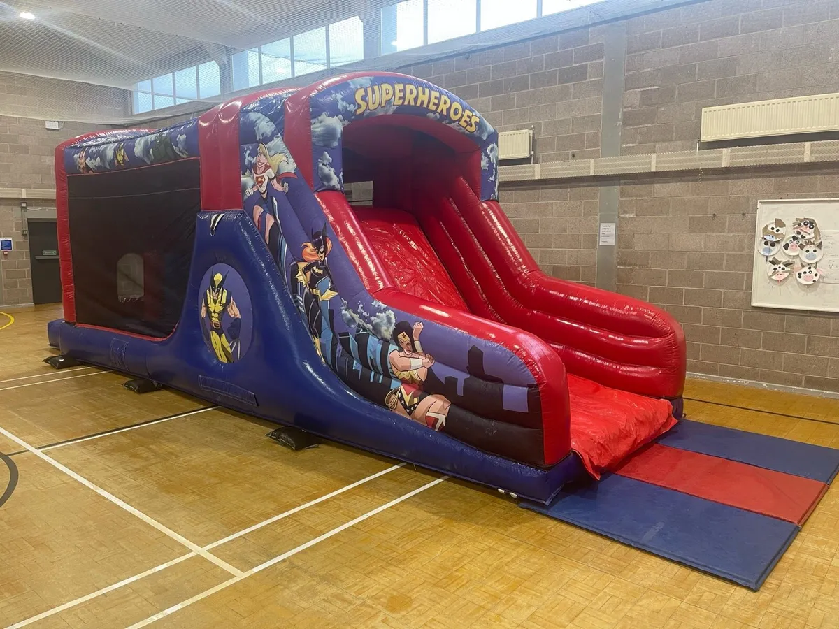 Bouncy castle fun run - Image 1