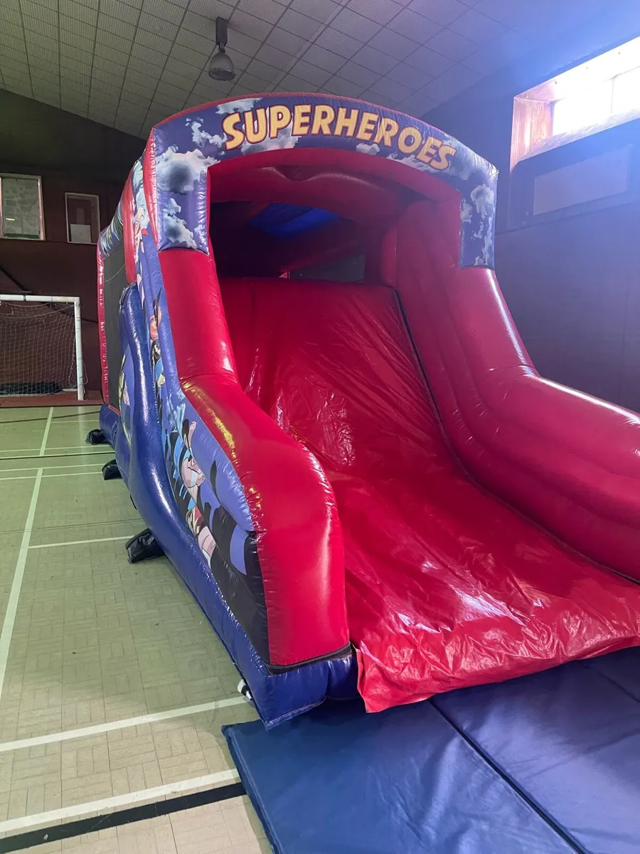 Bouncy castle fun run - Image 3