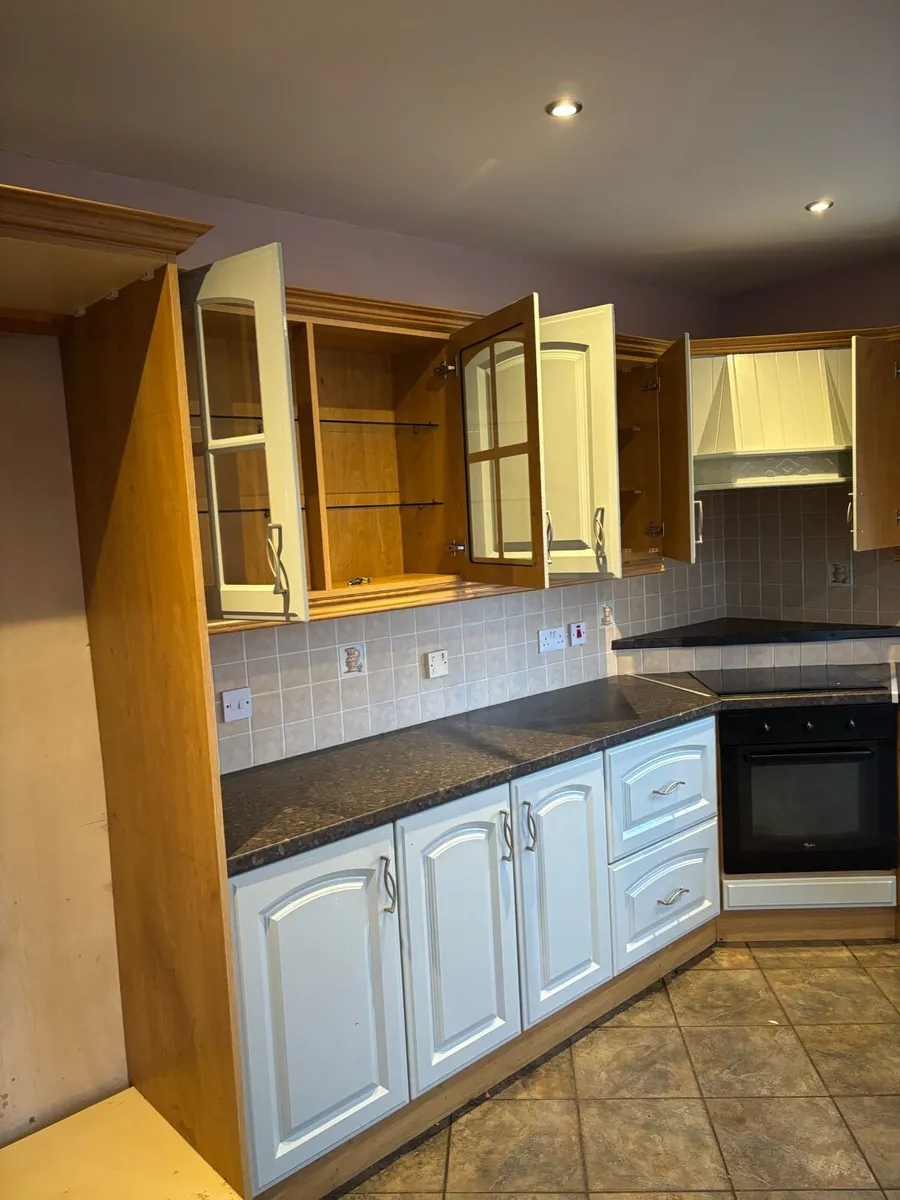 Kitchen units - Image 3