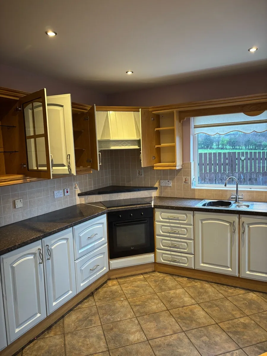 Kitchen units - Image 4