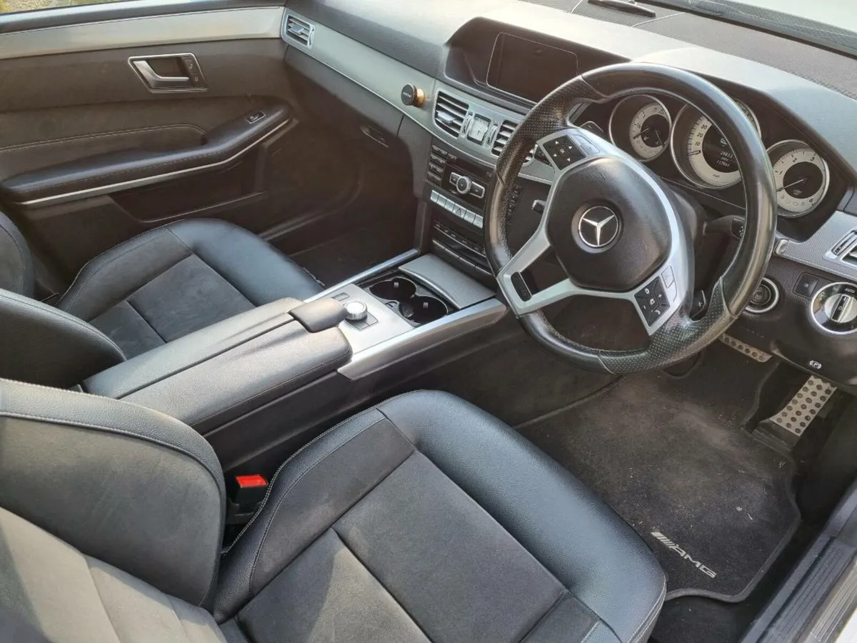 Mercedes E220 AMG estate - Image 3