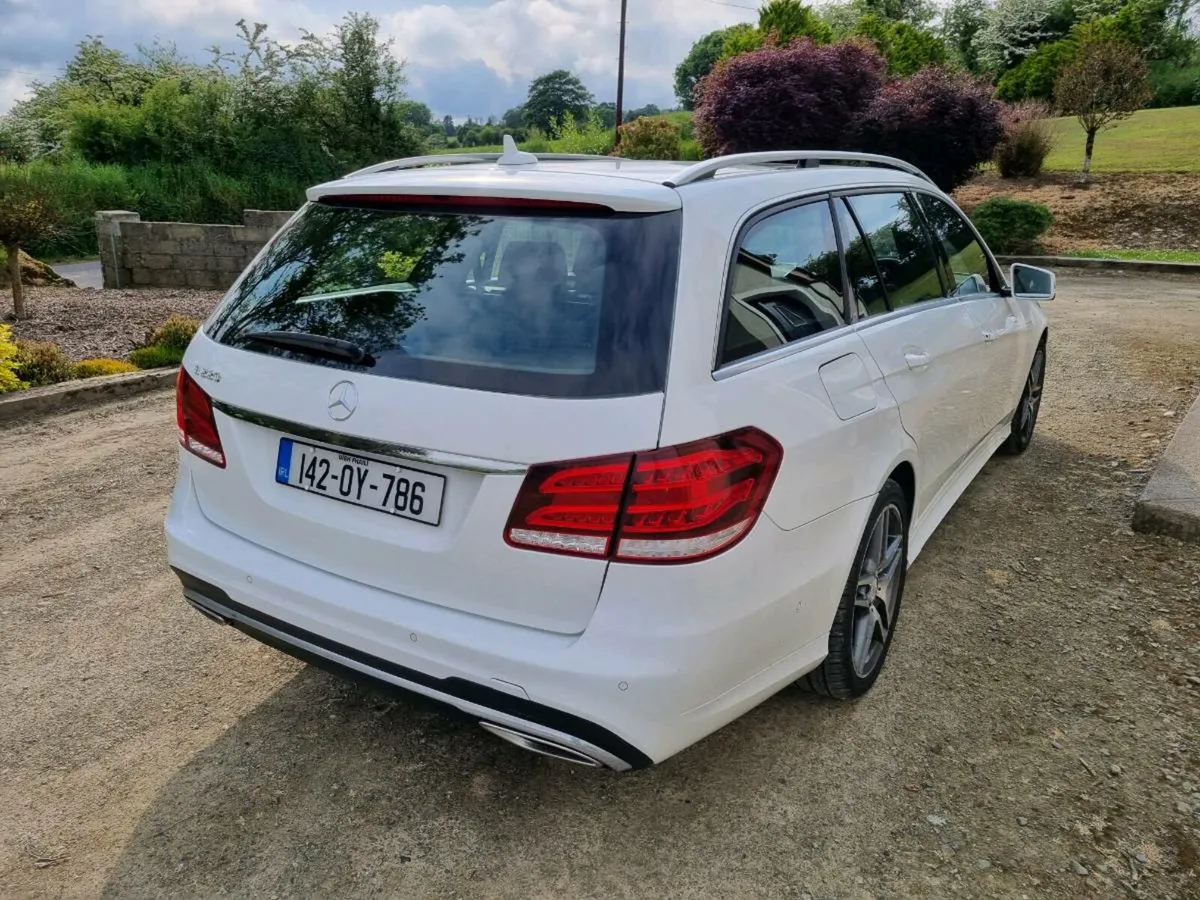 Mercedes E220 AMG estate - Image 4