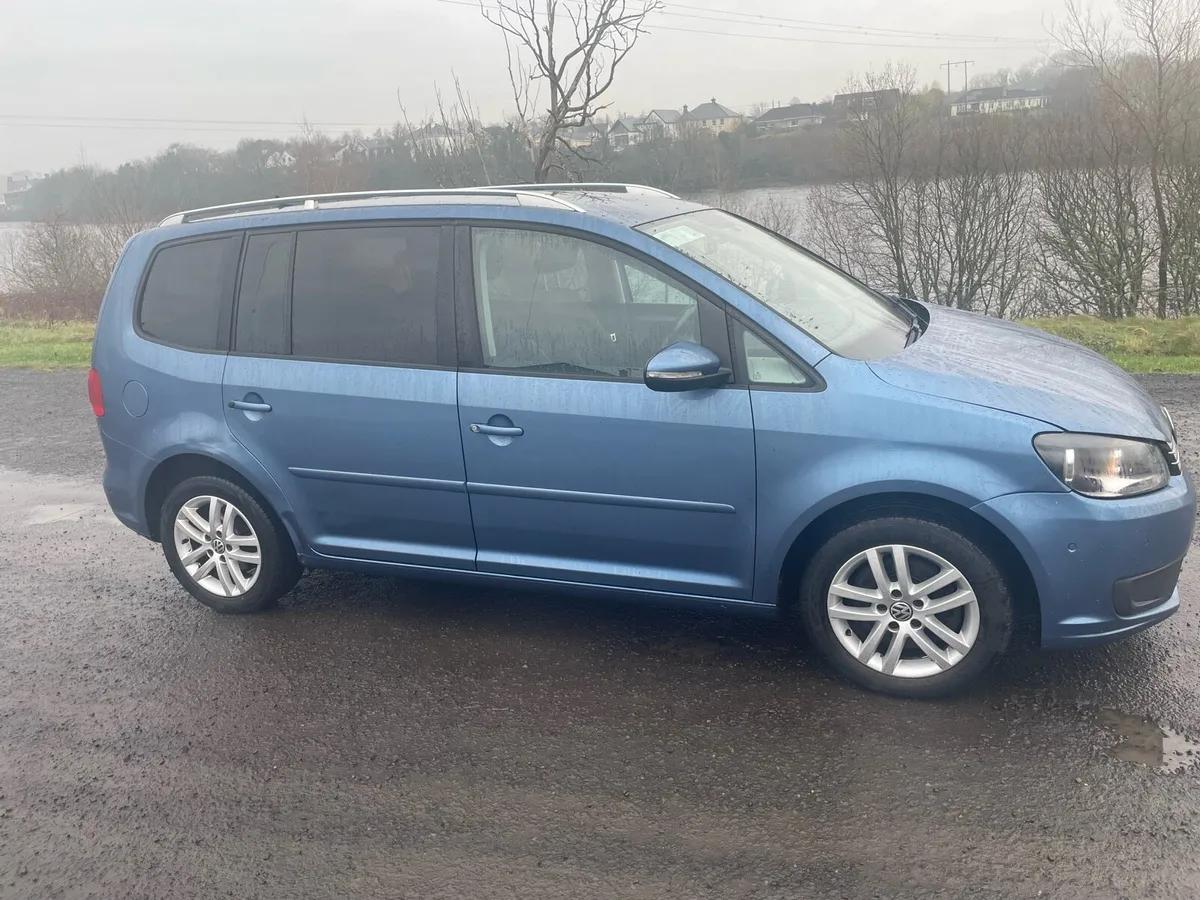 2011 Volkswagen touran NCT expires 05.26 - Image 2