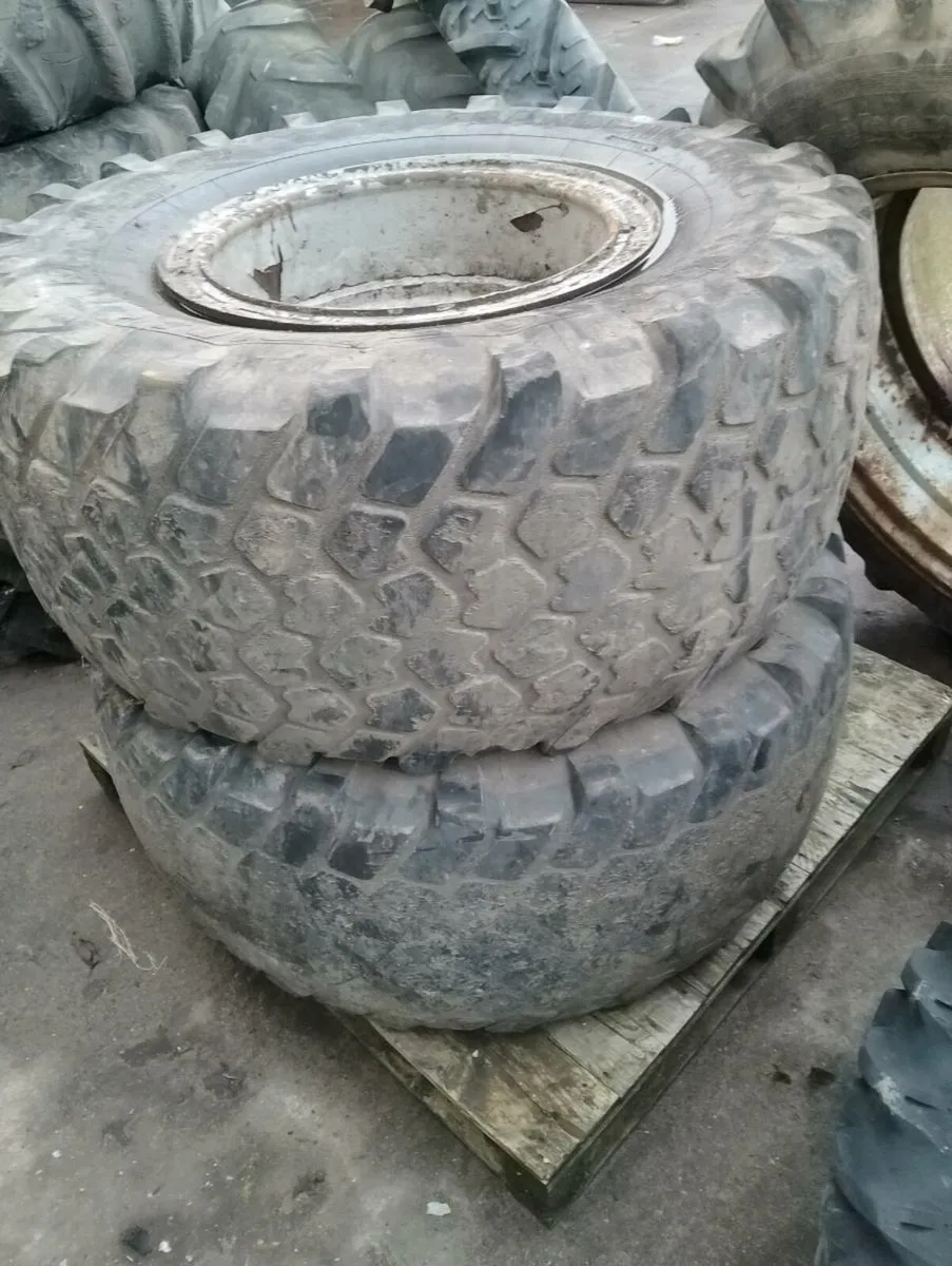 20.5 22 radial tanker trailer wheels 10 stud - Image 1