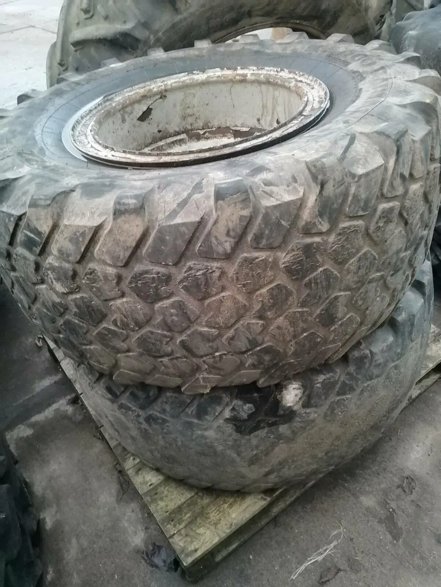 20.5 22 radial tanker trailer wheels 10 stud - Image 3