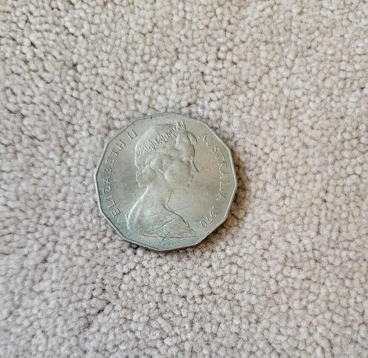 1970 Australian 50 cent coin - Image 2