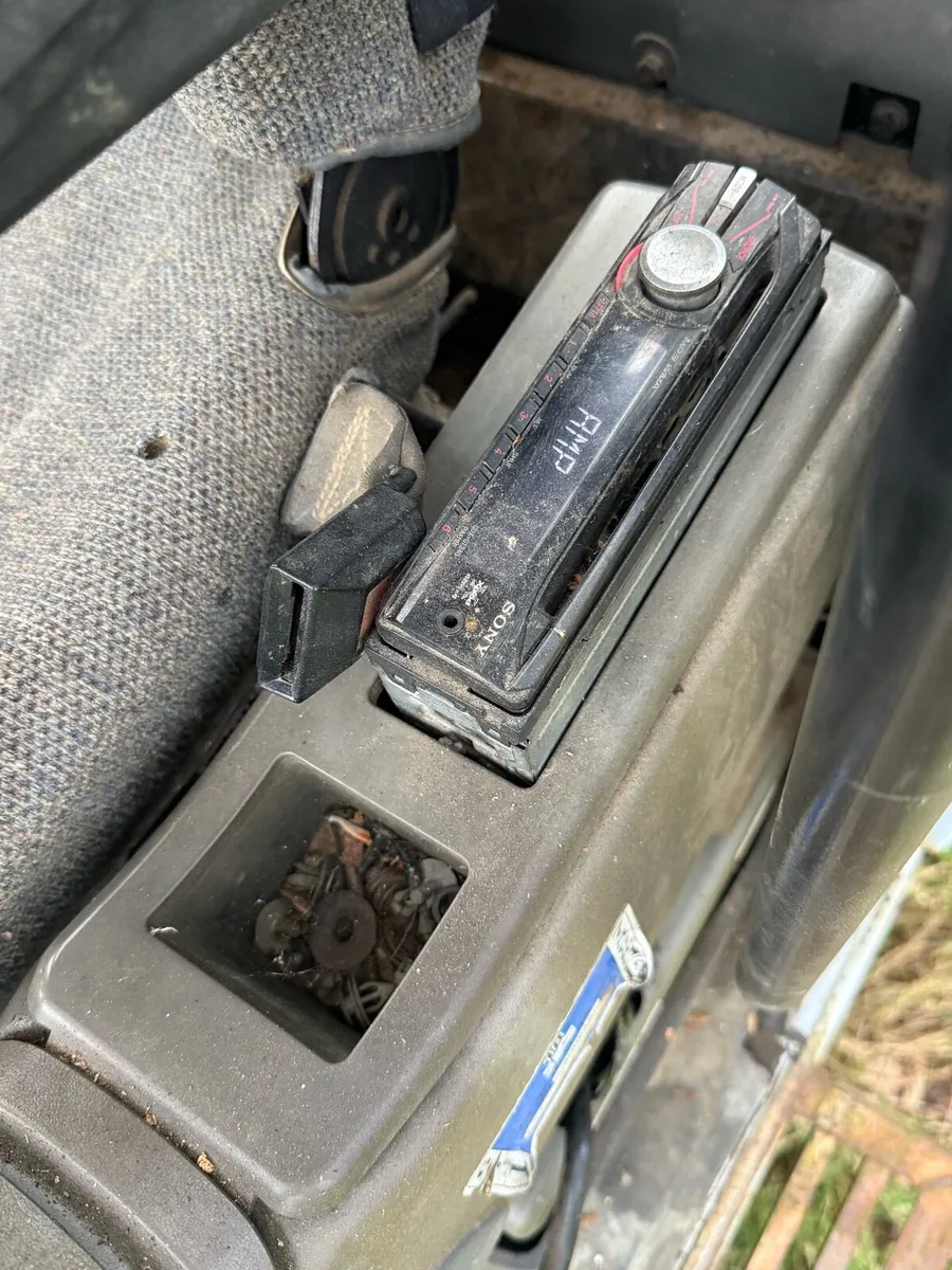 Hitachi ex120-5 very original machine - Image 4