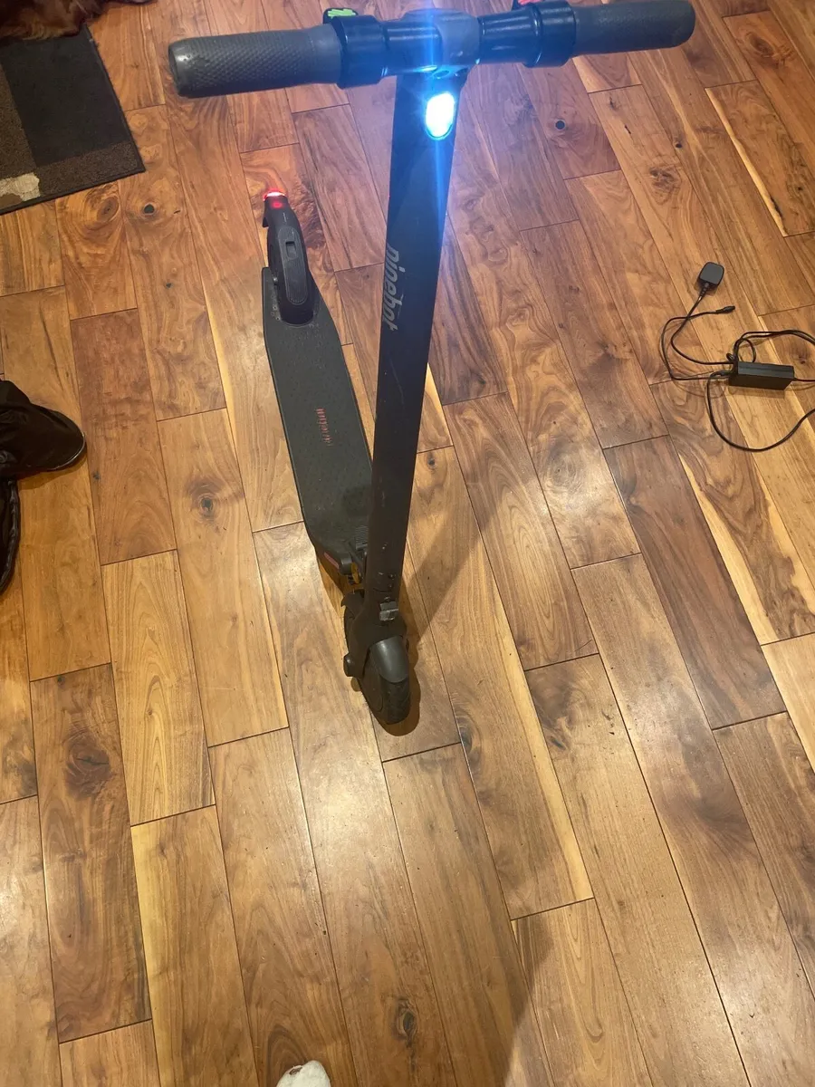 Electric scooter - Image 3