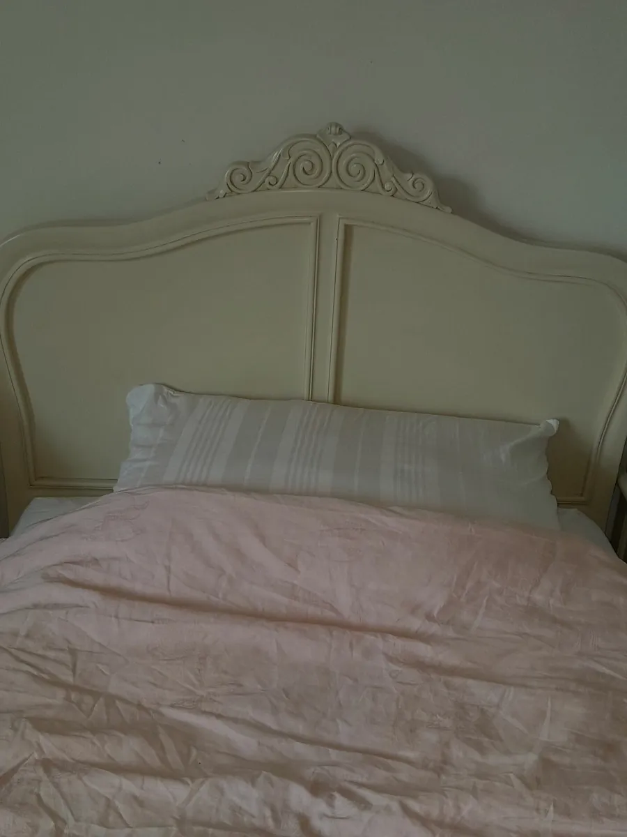 Single mahogany bed - Image 4