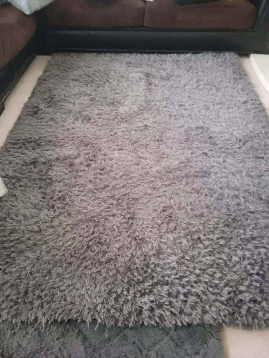 Beautiful as new gray rug ,230/160 60 euro - Image 2