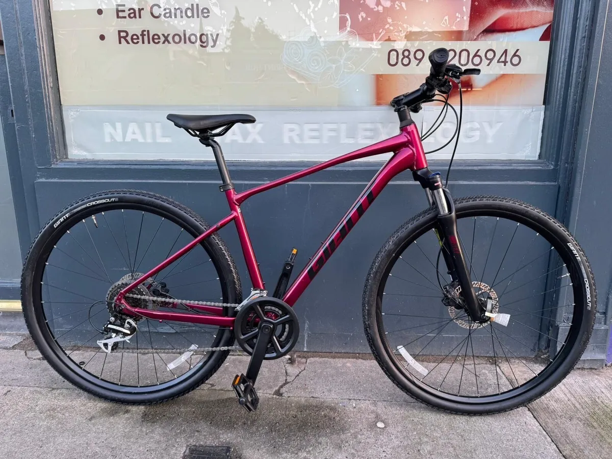 Giant Roam ❗️Open 7 days of the week ❗️ - Image 1