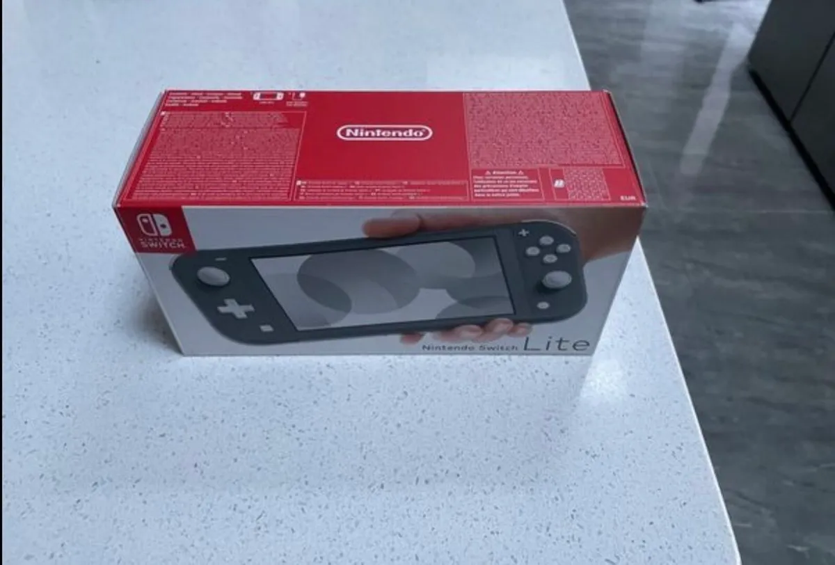 Nintendo Switch Lite - Image 4