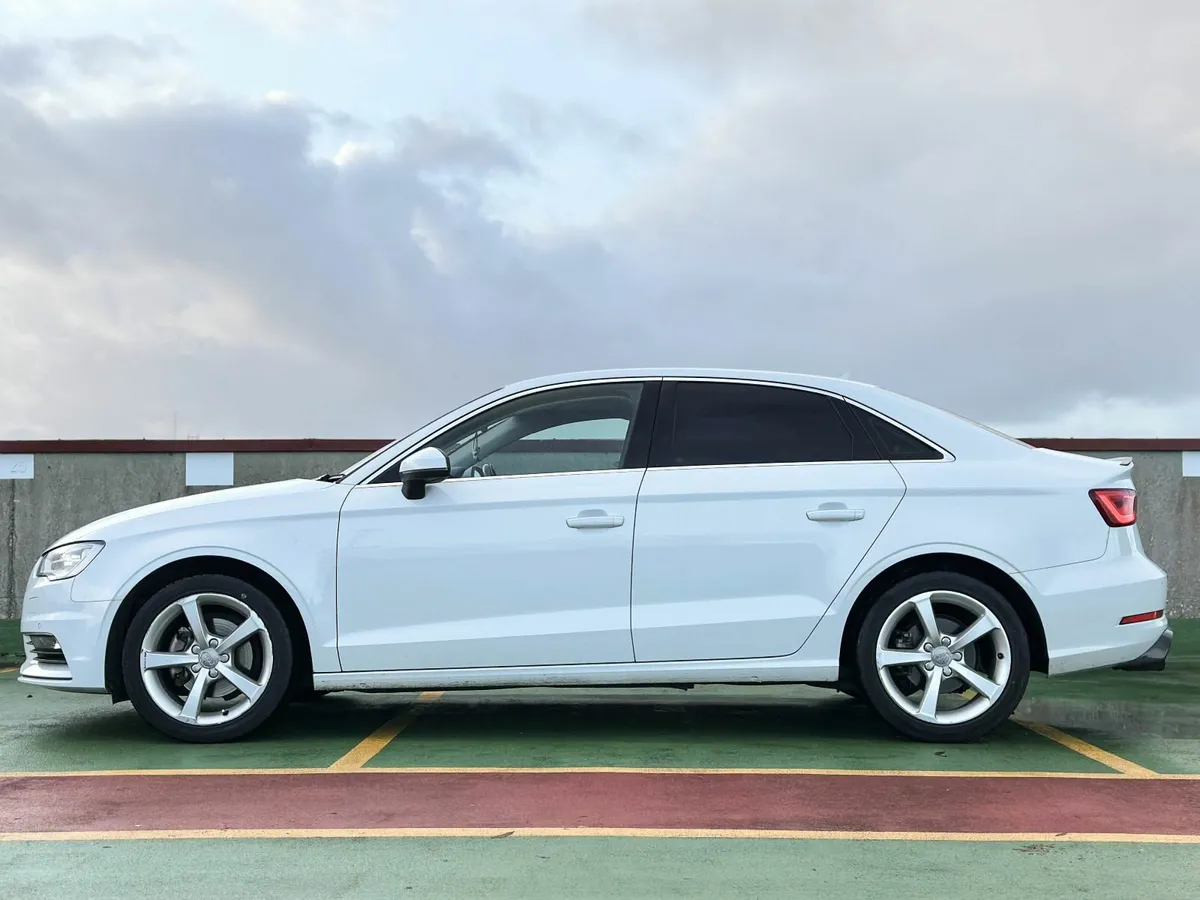 2015 AUDI A3 SEDAN | 1.4 TFSI - Image 4