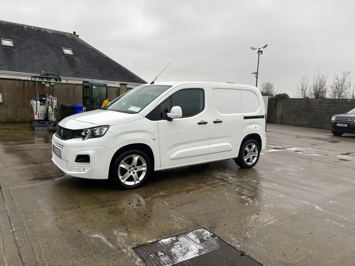 Nicest Spec Peugeot Partner around - Image 1