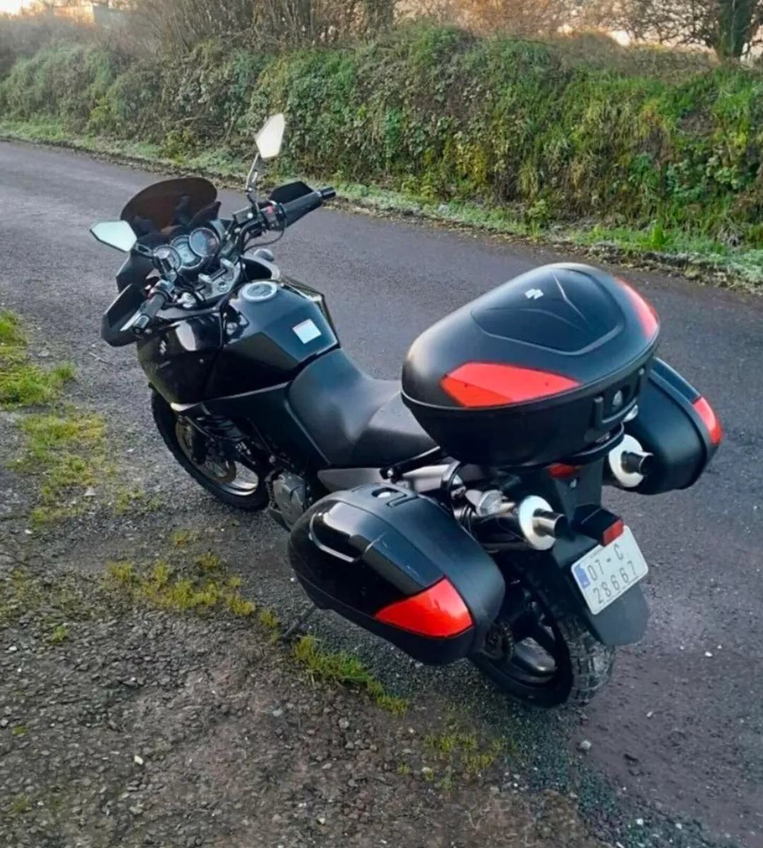 Suzuki V-Strom DL 1000 - Image 2