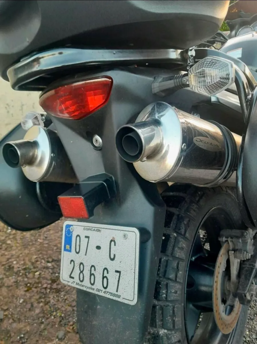 Suzuki V-Strom DL 1000 - Image 4