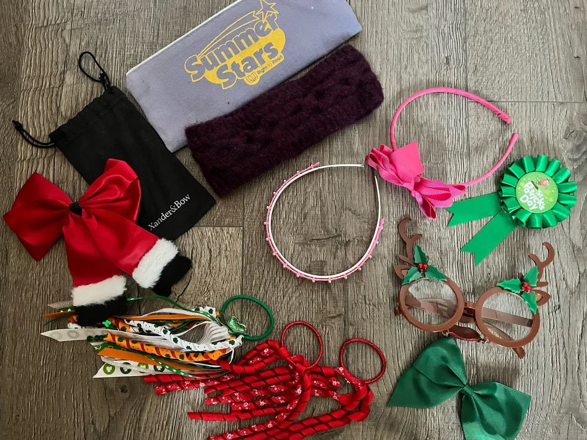 Bundle of accessories - Image 2