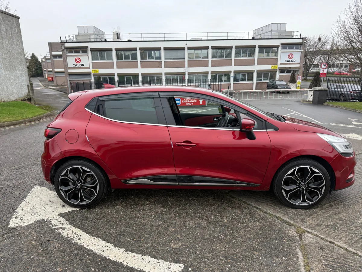 Renault clio 2018 1.2 petrol Automatic - Image 4