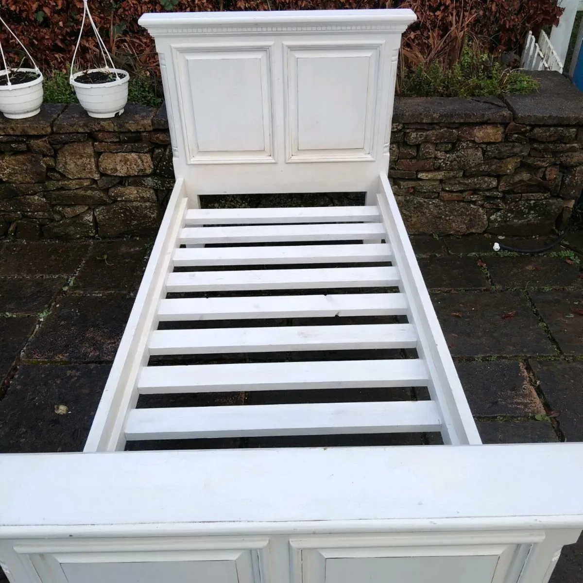 Single Bed. - Image 2