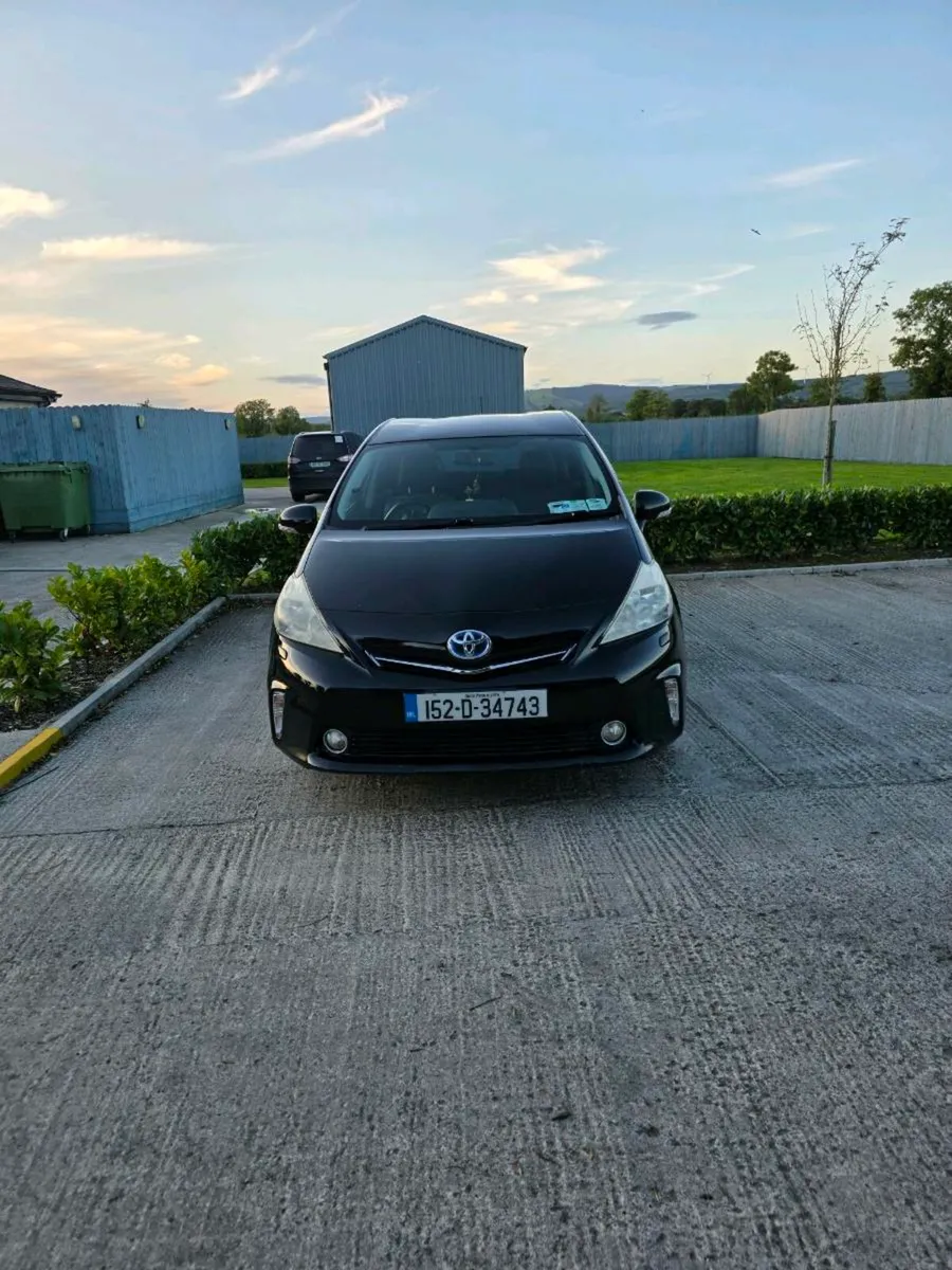 Toyota prius 7 seater - Image 1
