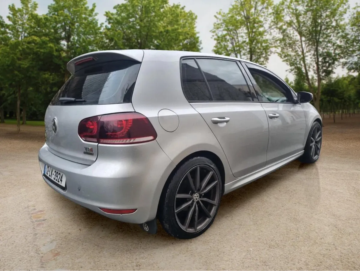2012 R-Line Golf 1.6tdi STUNNER - GREAT VALUE - Image 4