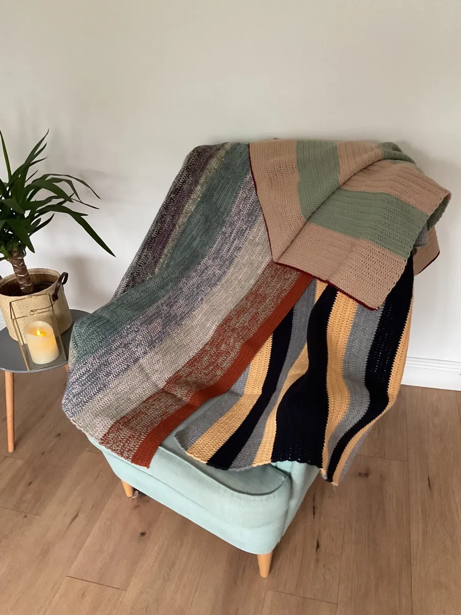 Handmade crochet throws - Image 1