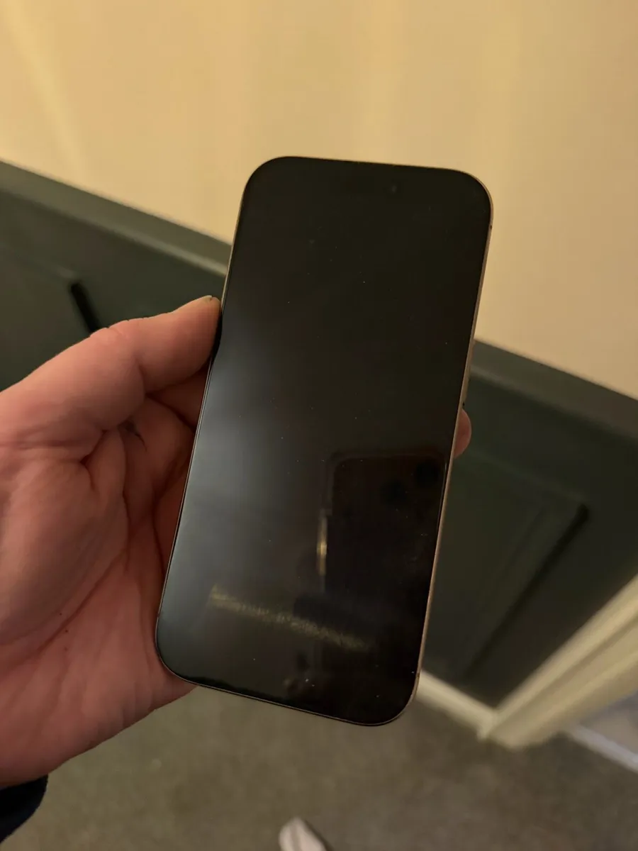 iPhone 16 Pro - Image 1