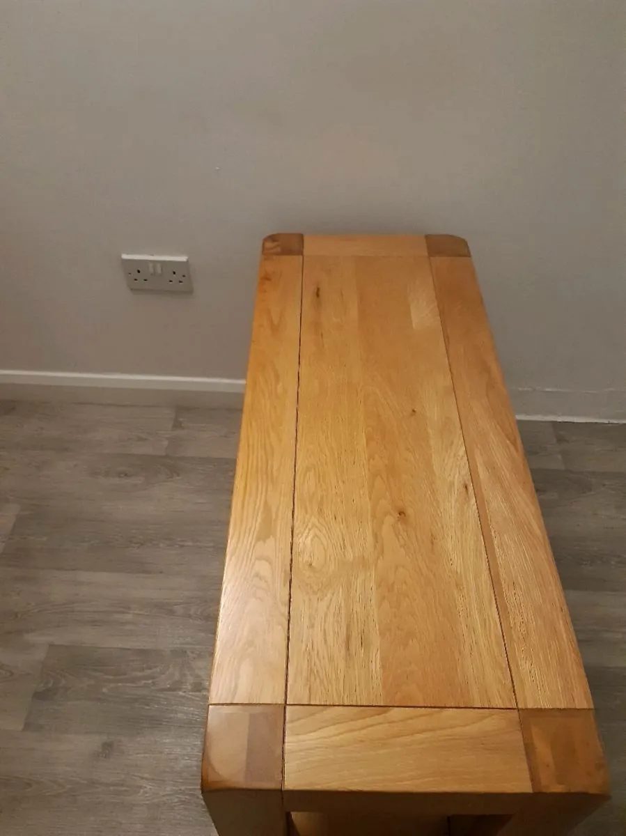 Oak side table - Image 1
