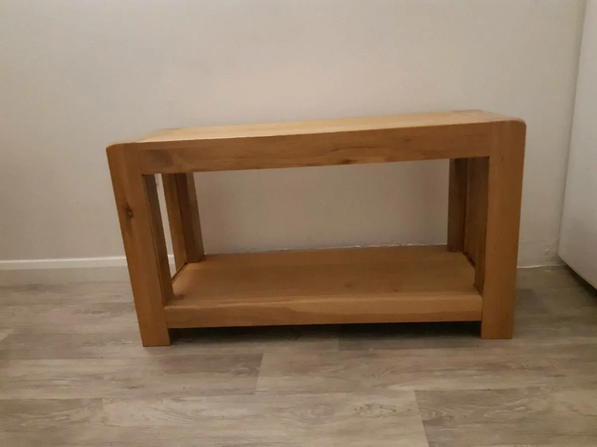 Oak side table - Image 3