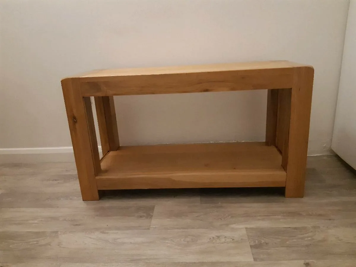 Oak side table - Image 4