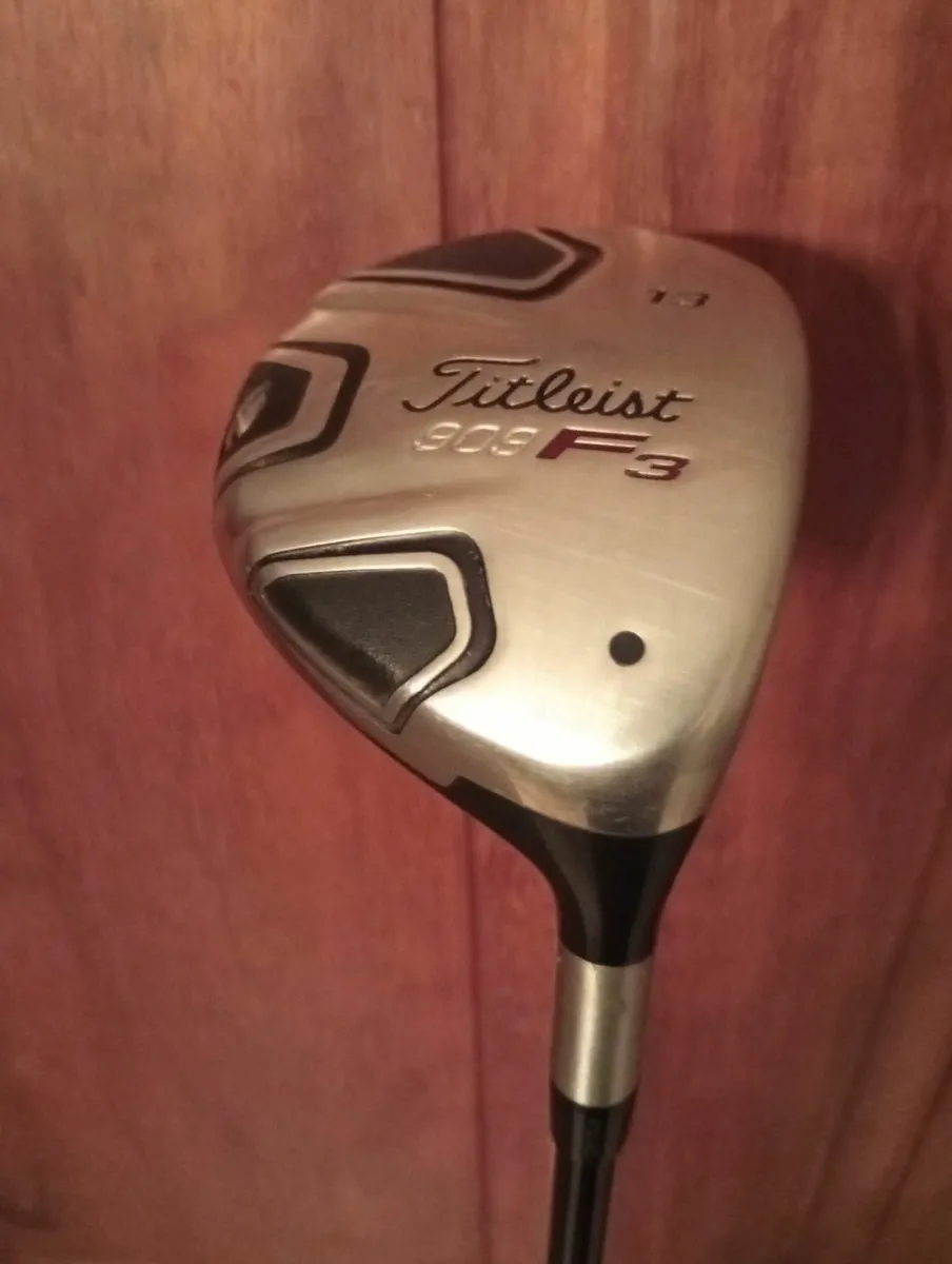Titleist  13 Deg 909 F3 Model Strong 3 Wood  Stiff - Image 2