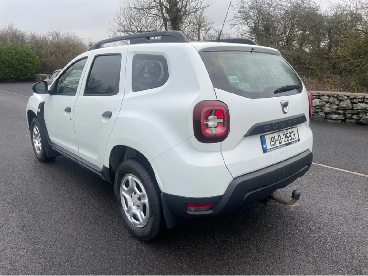 Dacia Duster ESENTIAL BLUE DCI 115 - Image 4