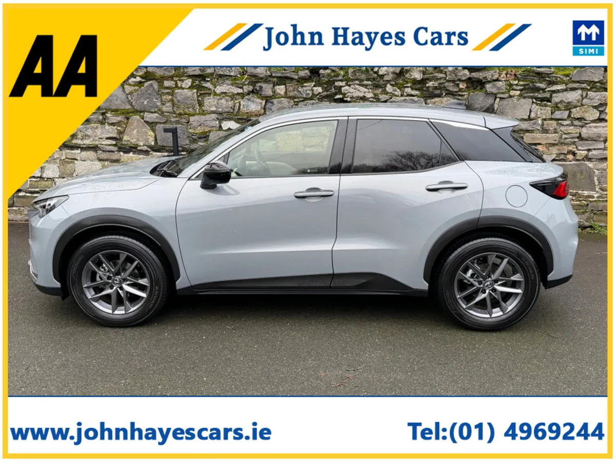 Lexus LBX PREMIUM SPECIFICATION//BEIGE LEATHER//IM - Image 3