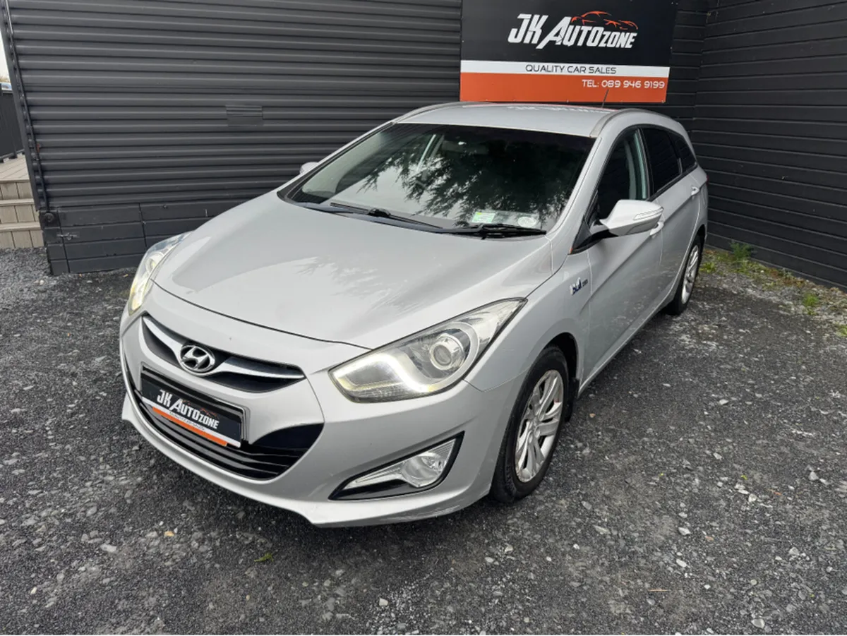 Hyundai i40 1.7 COMFORT 4DR - Image 3