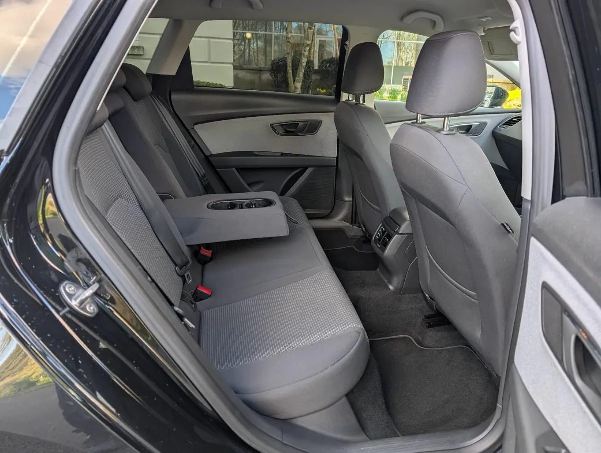 SELLING MY SEAT LEONE 1.6TDI  2019!!! - Image 2